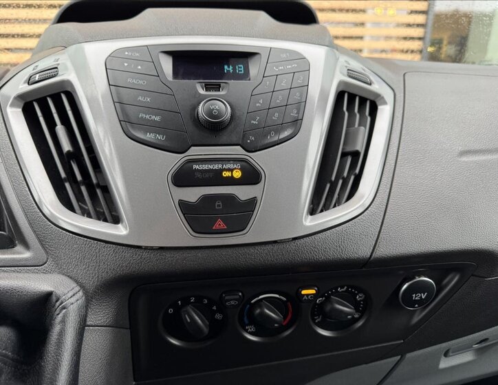 Ford Transit Custom VAN-Minibus 2,0 l 96 kw