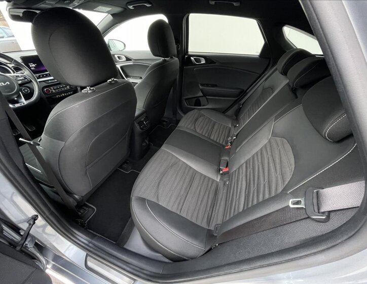 KIA ProCeed Kombi 1,5 l 118 kw