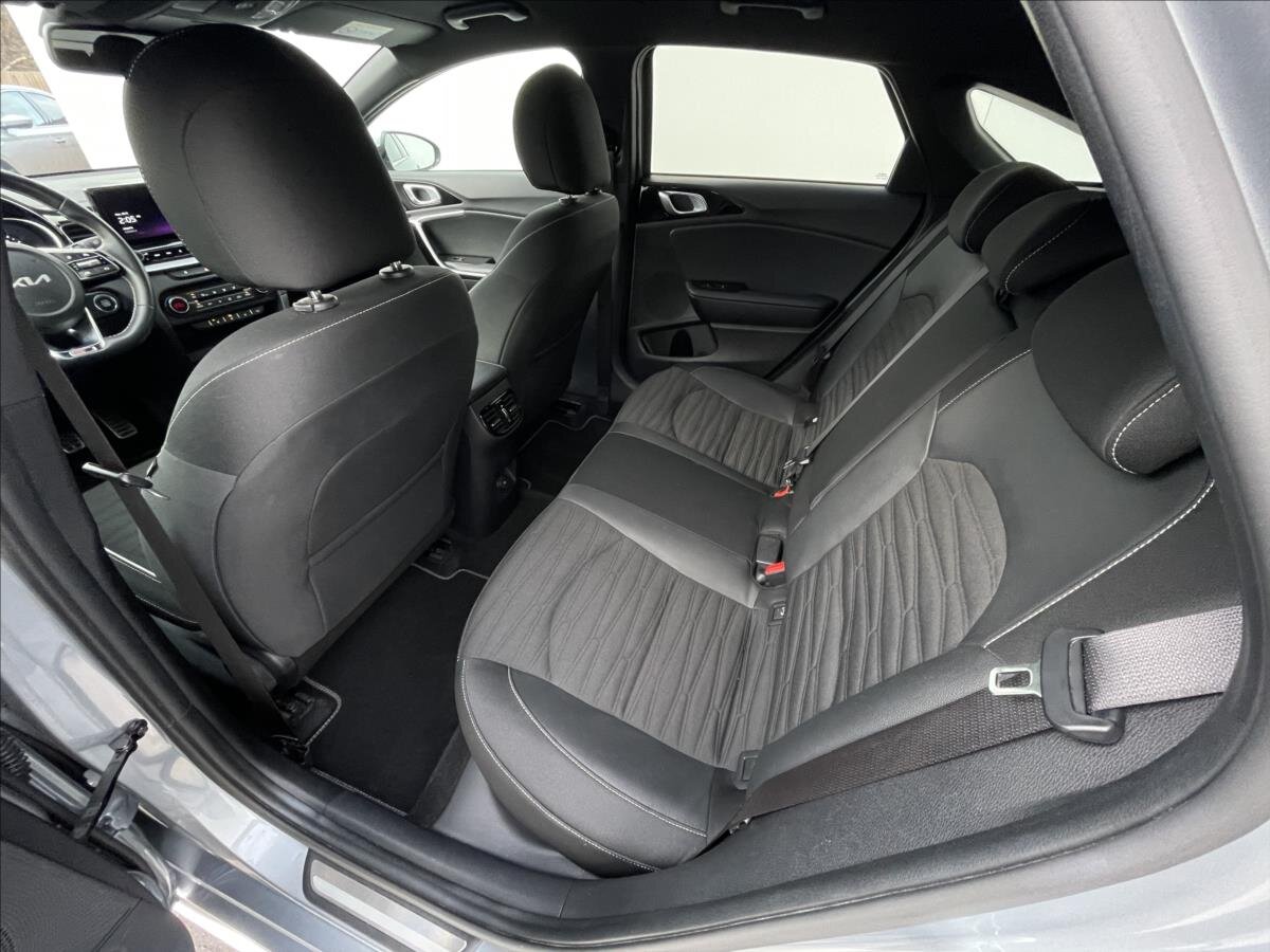 KIA ProCeed Kombi 1,5 l 118 kw