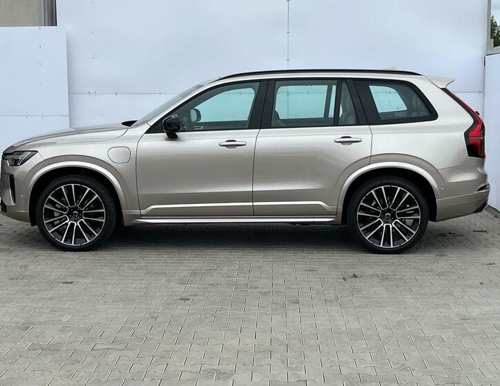 Volvo XC90 21