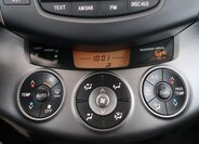 Toyota RAV4 SUV / Terénní 2,0 l 116 kw