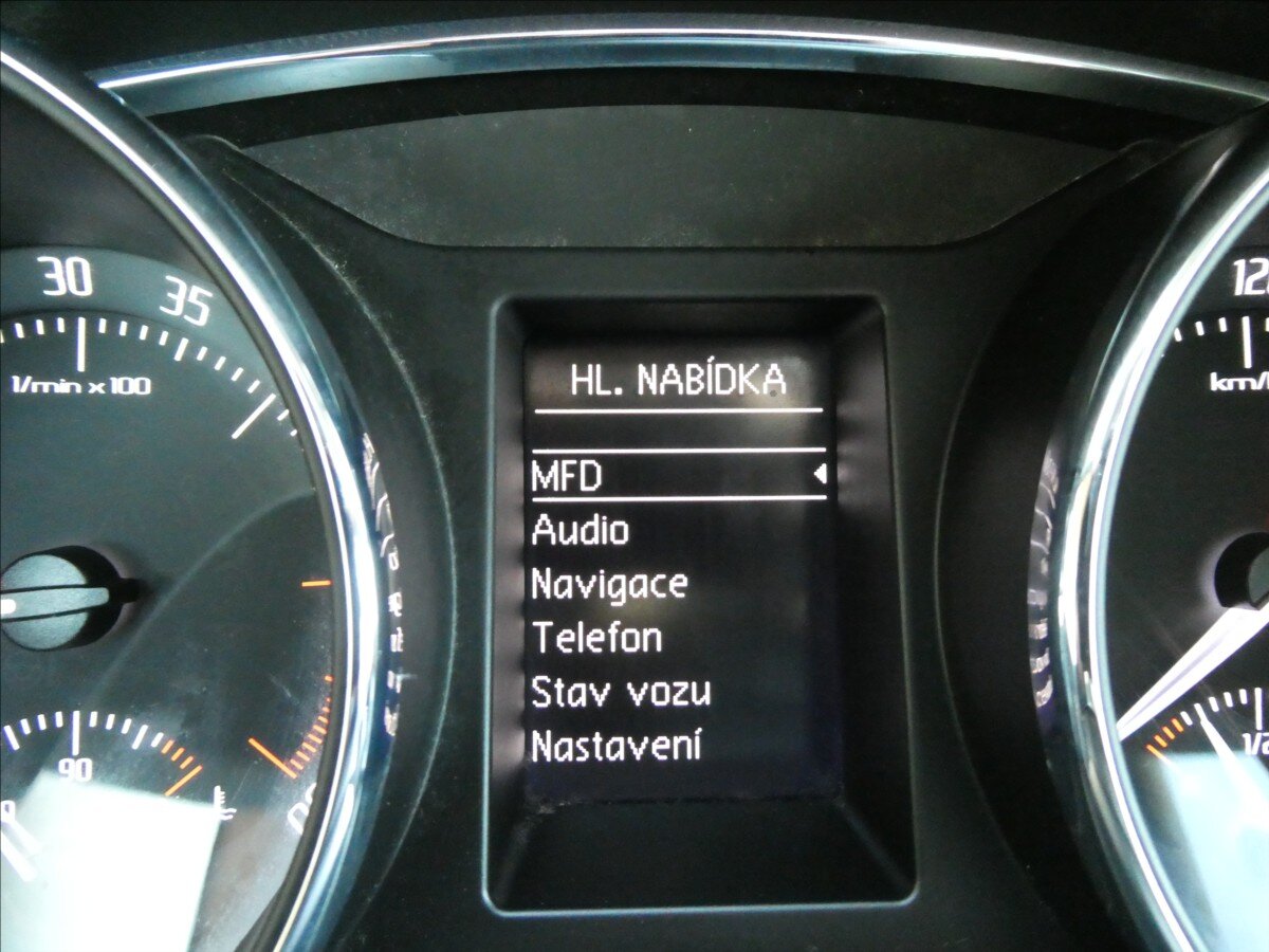 Škoda Superb Kombi 2,0 l 103 kw