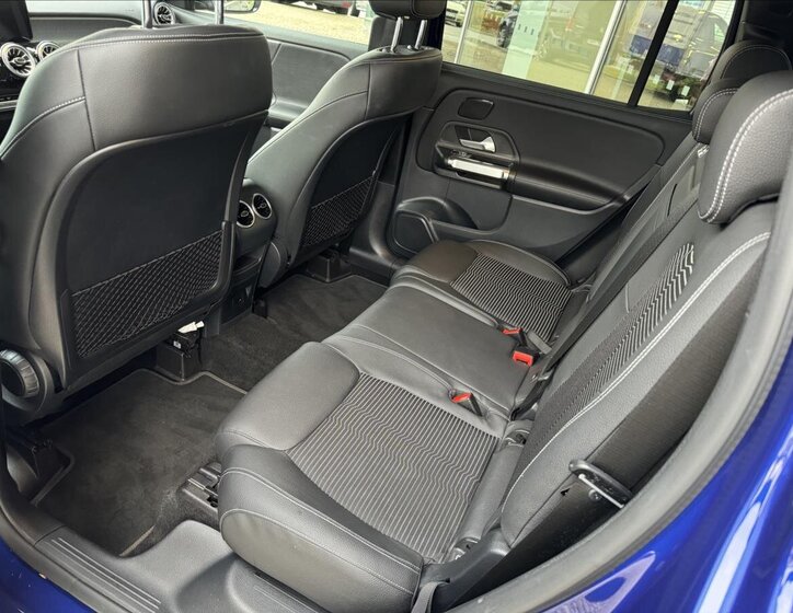 Mercedes-Benz GLB SUV 1,3 l 120 kw