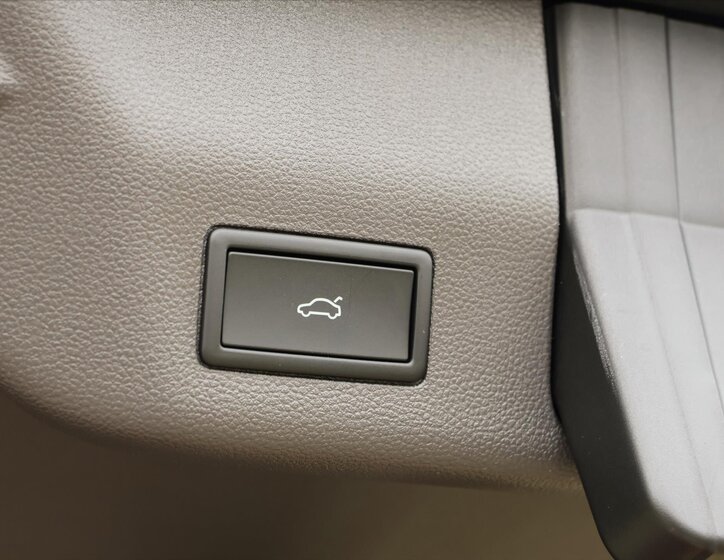 Volkswagen Multivan MPV 2,0 l 110 kw