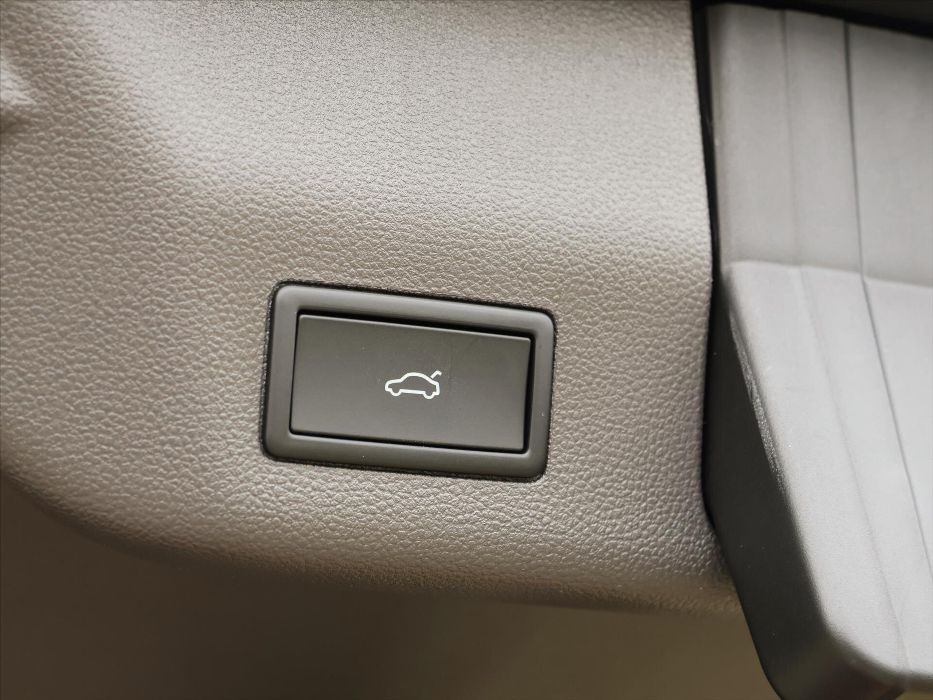 Volkswagen Multivan MPV 2,0 l 110 kw