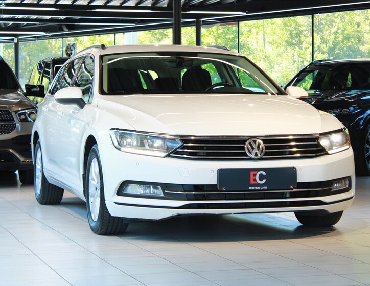 Volkswagen Passat 25