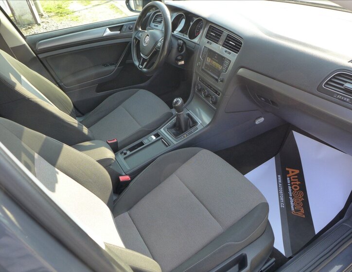 Volkswagen Golf Hatchback 1,2 l 63 kw