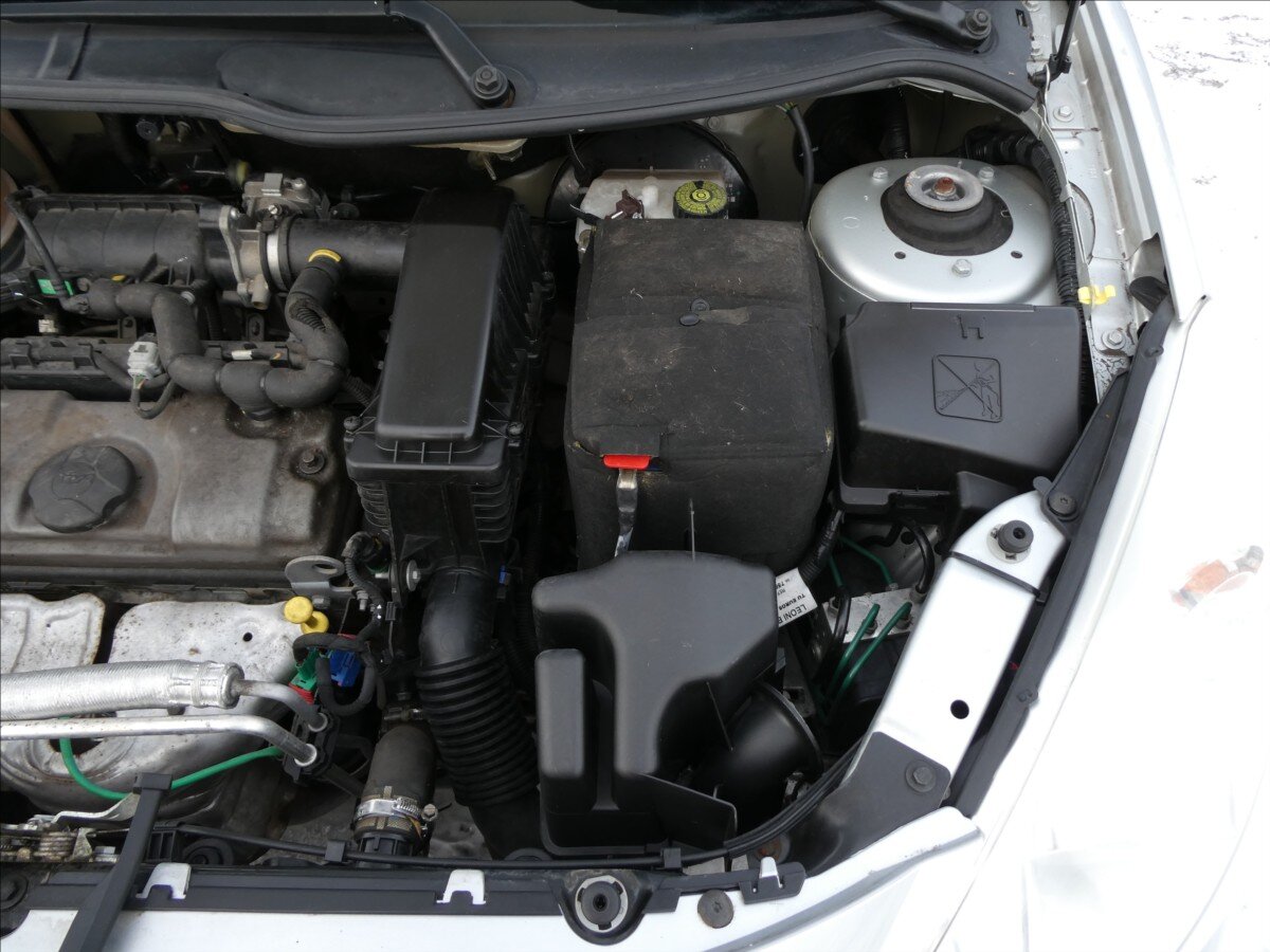 Peugeot 206 Hatchback 1,1 l 44 kw