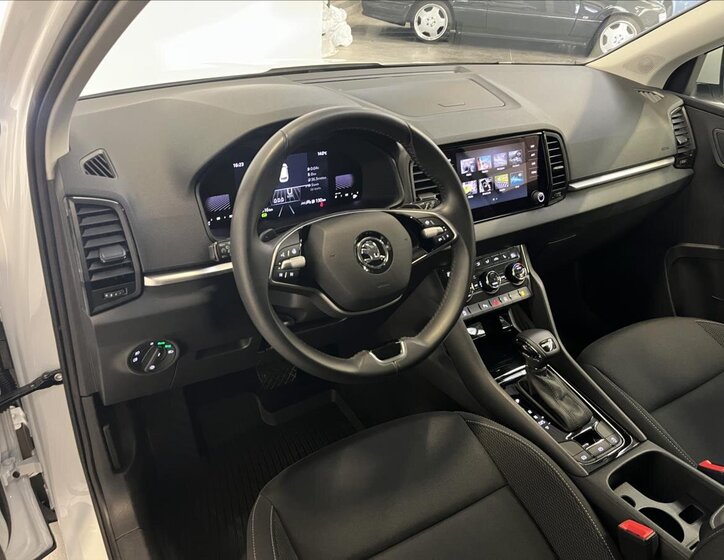 Škoda Karoq SUV / Terénní 1,5 l 110 kw