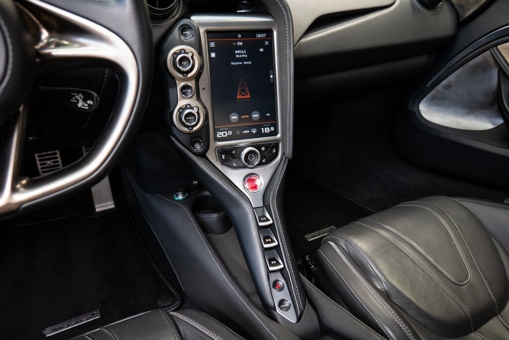 McLaren 720S Kupé 4,0 l 530 kw