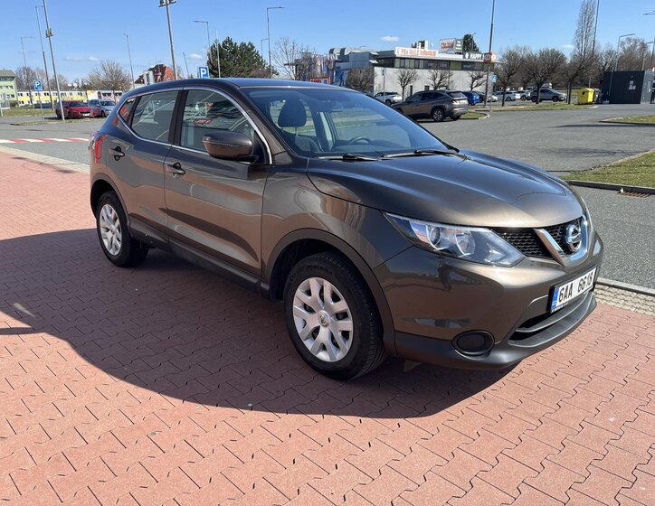 Nissan Qashqai SUV / Terénní 1,2 l 85 kw
