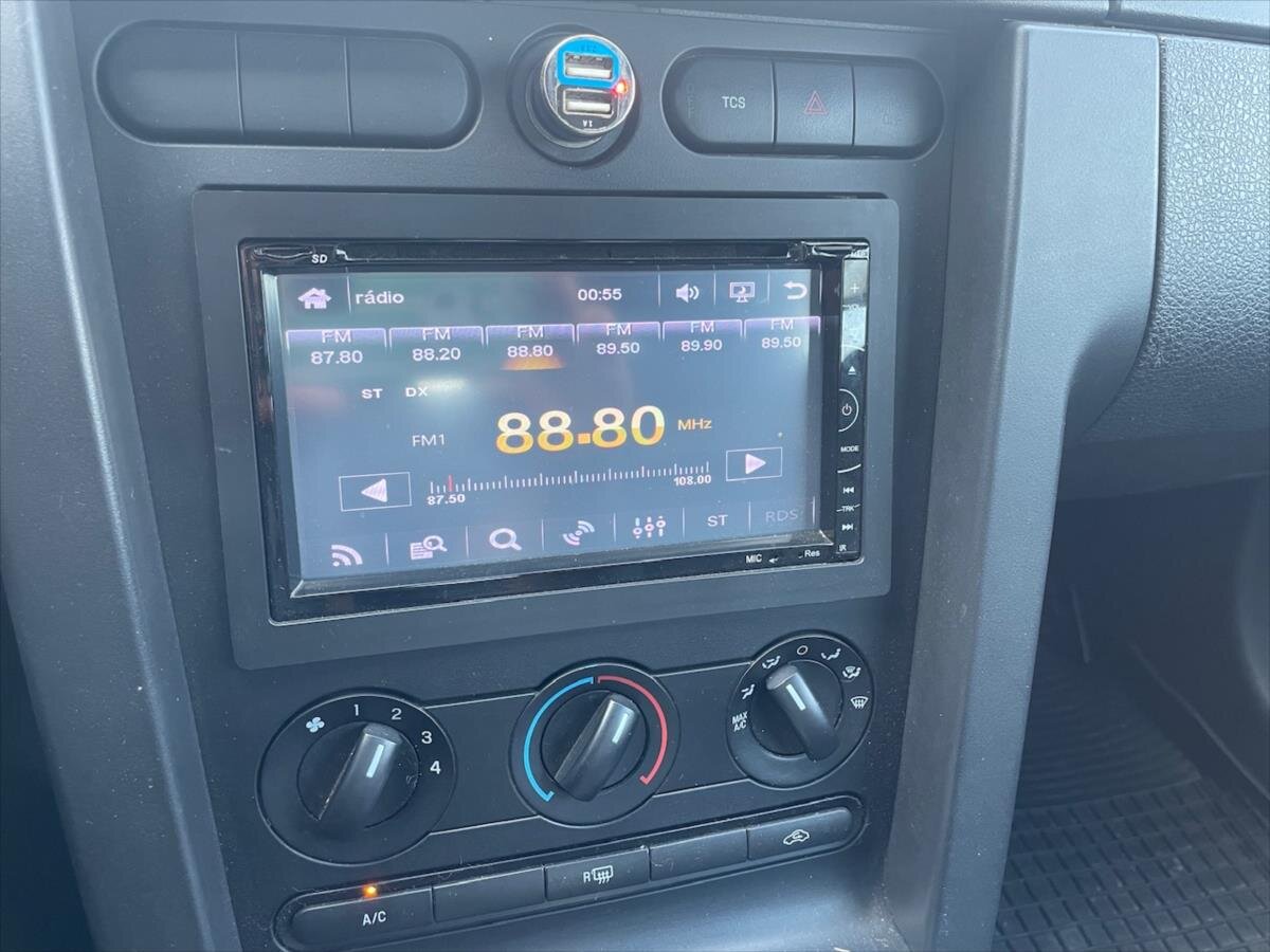 Ford Mustang Kabriolet 4,0 l 157 kw