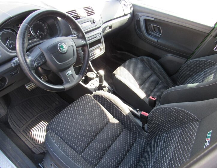 Škoda Fabia Hatchback 1,4 l 132 kw