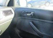 Volkswagen Golf Hatchback 1,6 l 77 kw