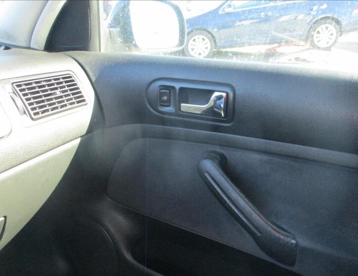 Volkswagen Golf Hatchback 1,6 l 77 kw