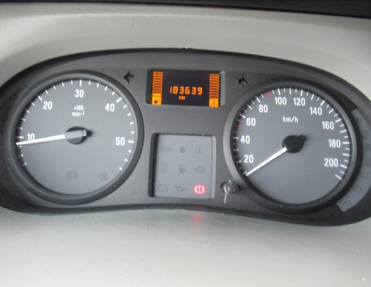 Opel Vivaro Ostatní 2,5 l 84 kw