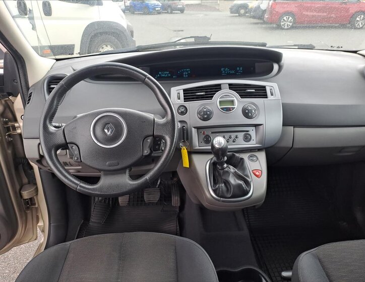 Renault Grand Scénic MPV 1,9 l 96 kw