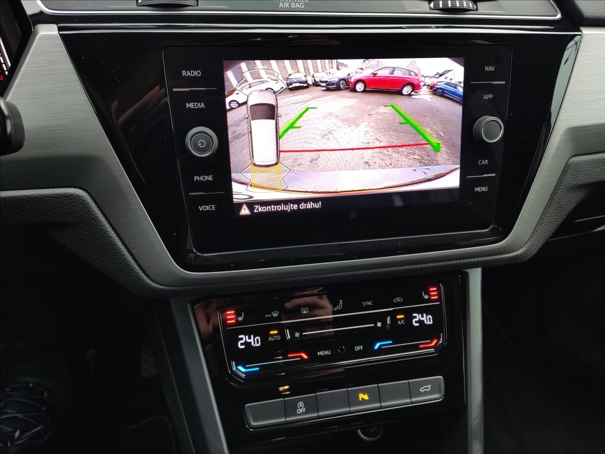 Volkswagen Touran MPV 1,5 l 110 kw