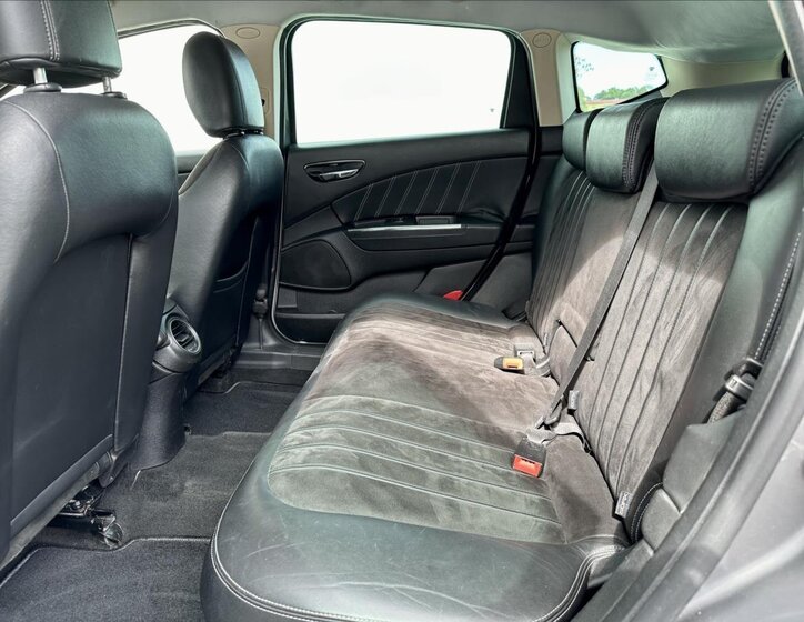 Lancia Delta Hatchback 1,6 l 88 kw