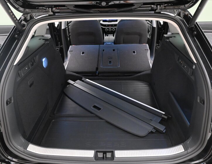 Škoda Superb Kombi 1,5 l 110 kw