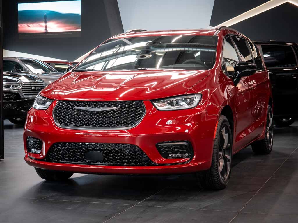 Chrysler Pacifica MPV 3,6 l 221 kw