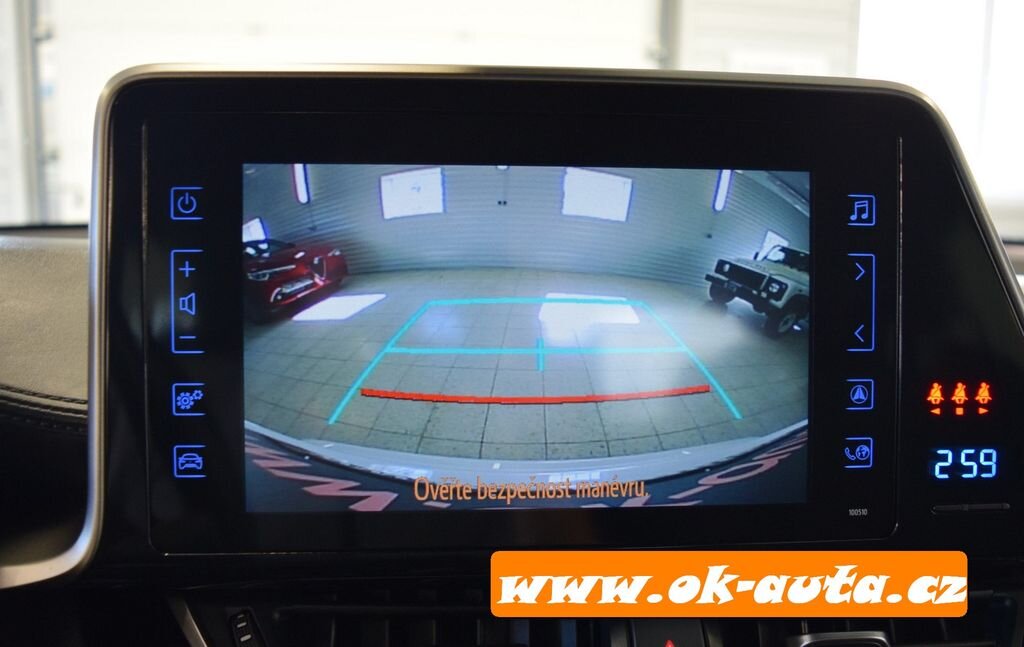 Toyota C-HR Hatchback 1,8 l 0