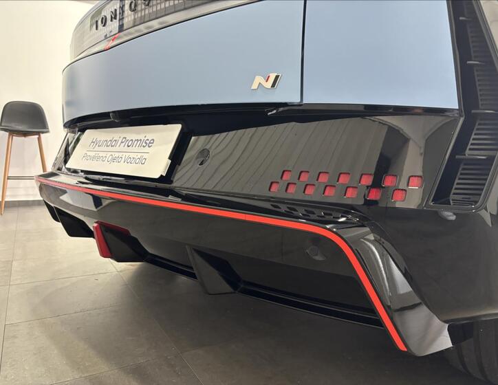 Hyundai IONIQ 49