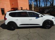 Dacia Jogger Kombi 999,0 81 kw