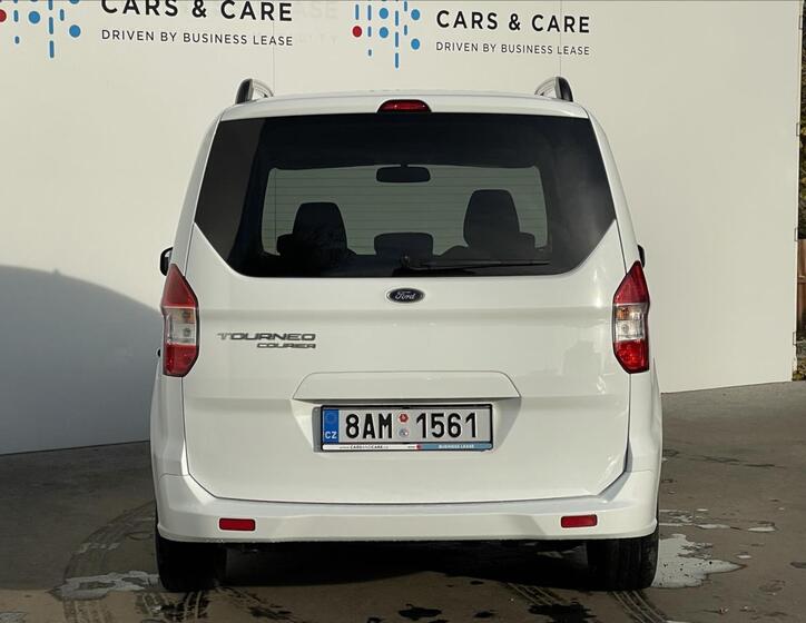 Ford Tourneo Courier 20