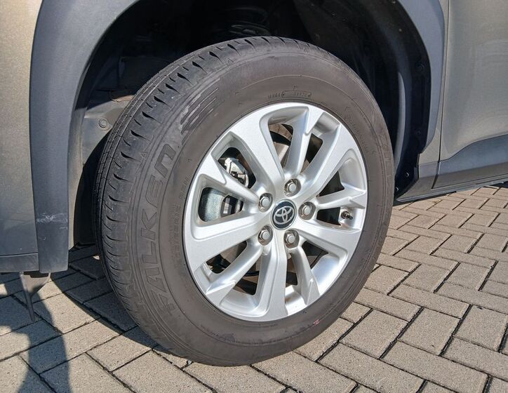 Toyota Yaris Cross 30