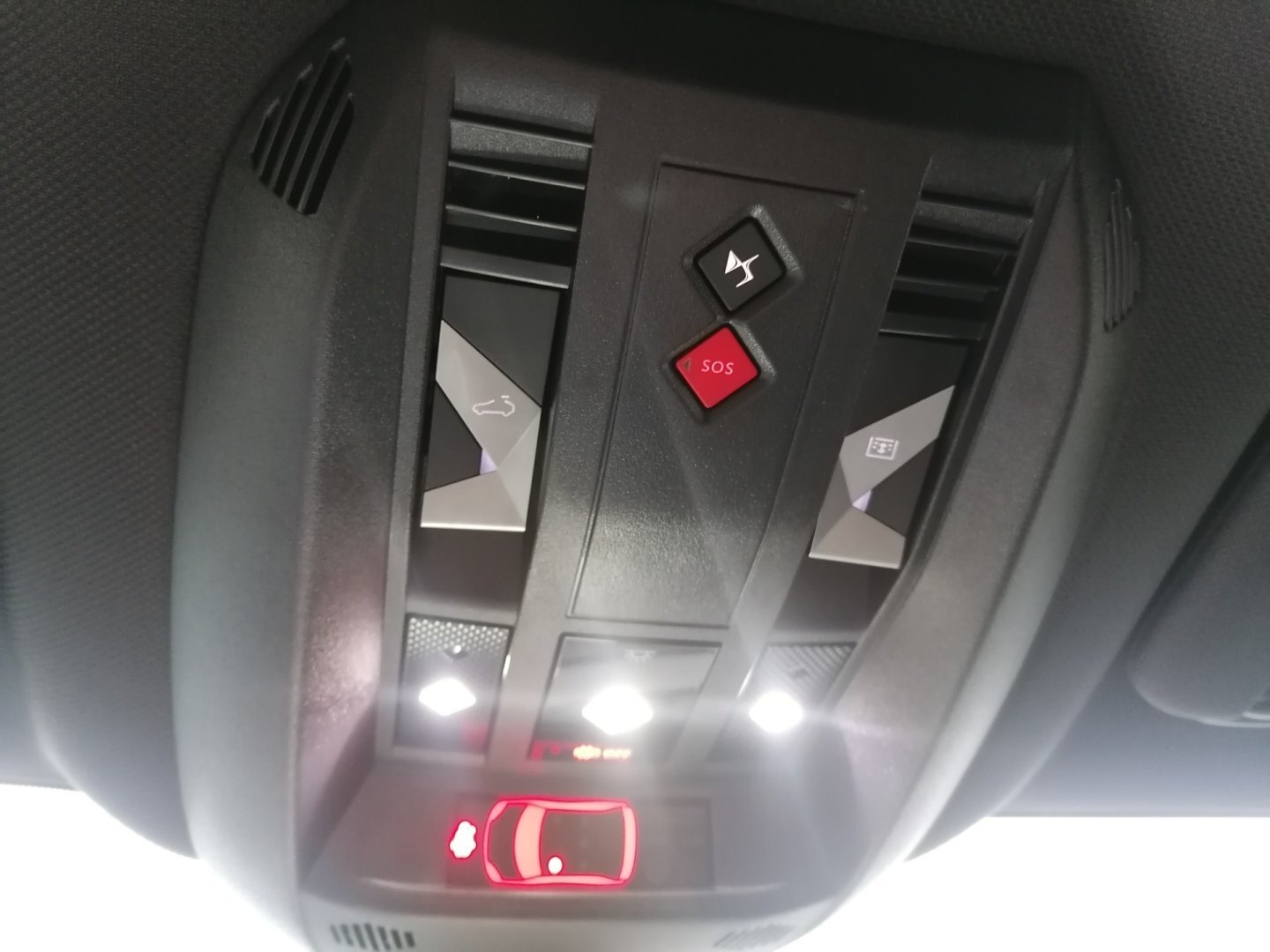 DS Automobiles DS7 Crossback