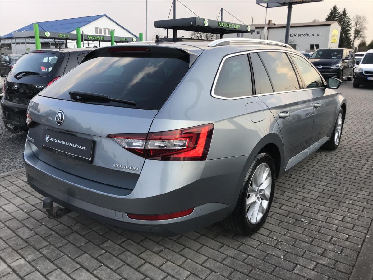 Škoda Superb Kombi 1,6 l 88 kw