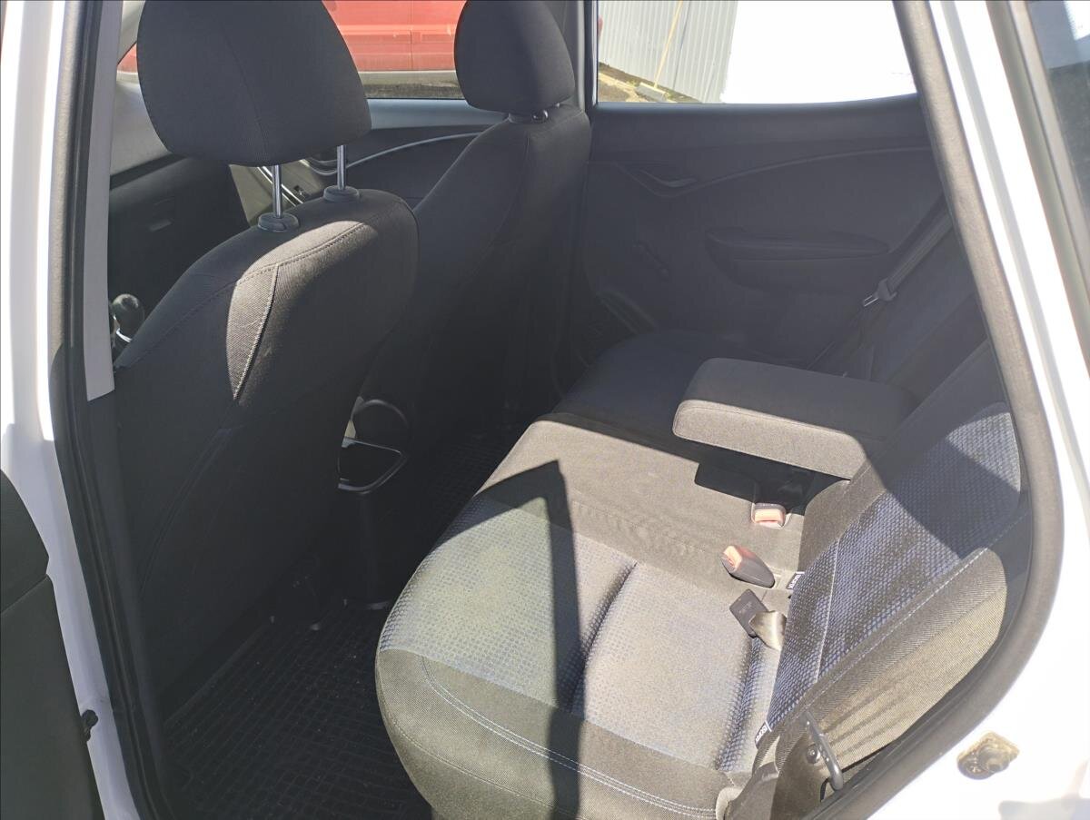 Hyundai ix20 MPV 1,4 l 57 kw