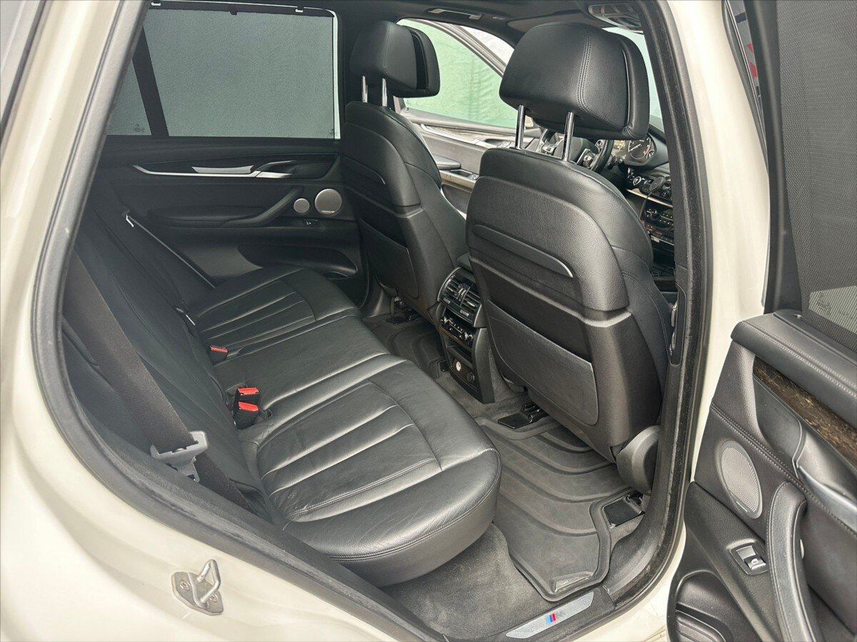 BMW X5 Kombi 3,0 l 280 kw