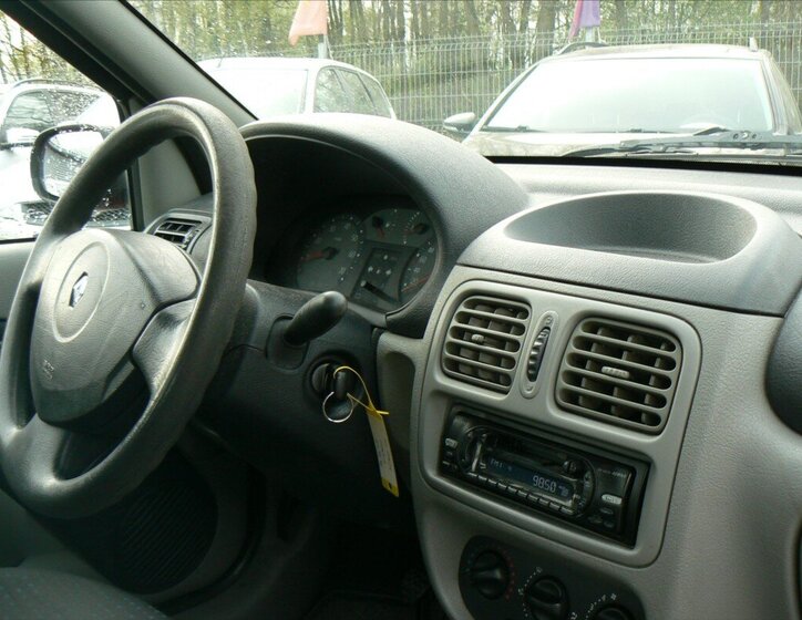 Renault Thalia Sedan / Limuzína 1,4 l 72 kw