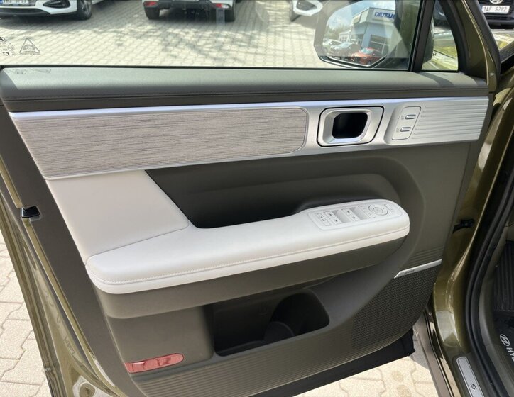 Hyundai Santa Fe SUV / Terénní 1,6 l 185 kw