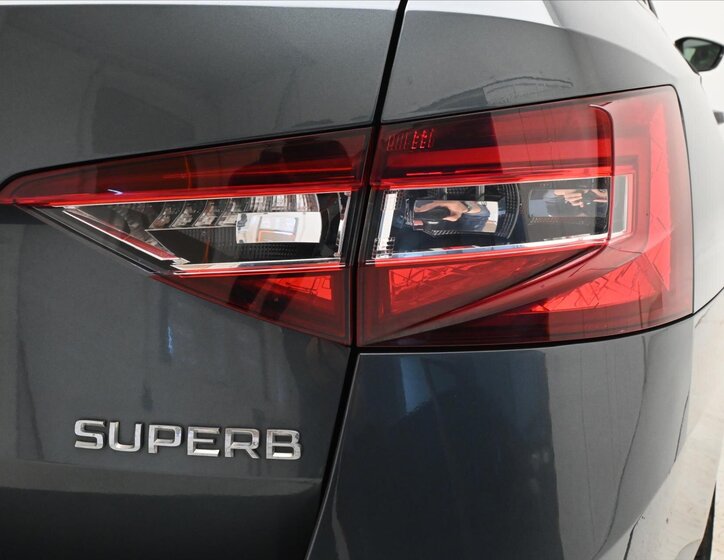 Škoda Superb Kombi 2,0 l 110 kw