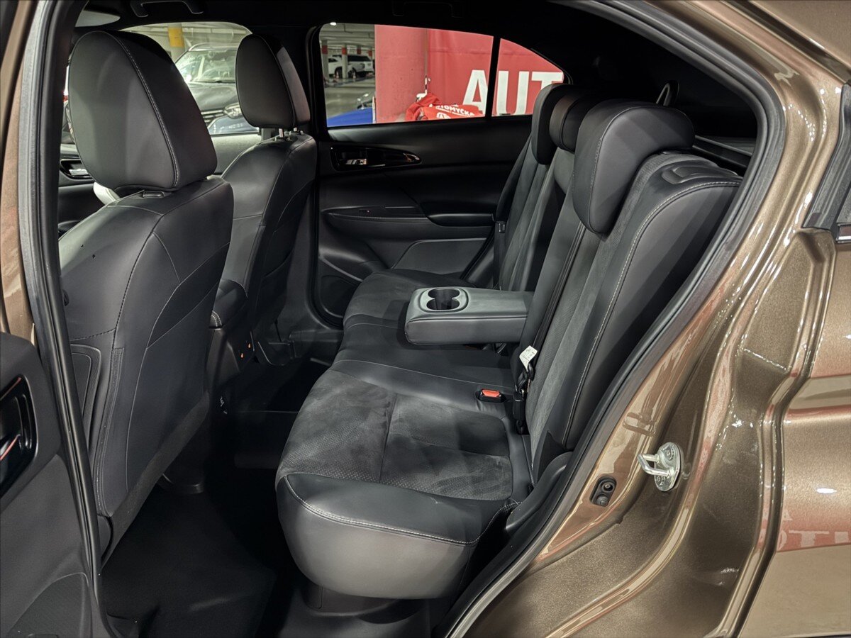 Mitsubishi Eclipse Cross SUV 2,4 l 138 kw