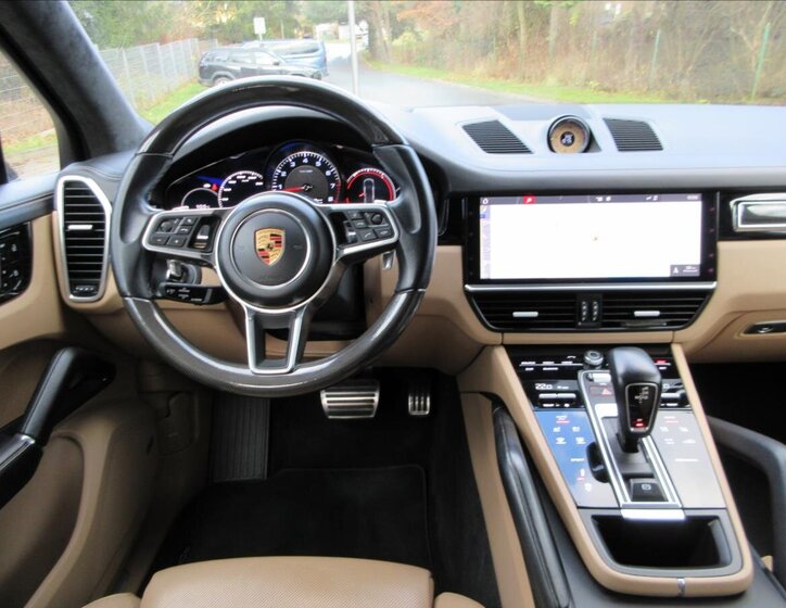 Porsche Cayenne Kombi 2,9 l 324 kw