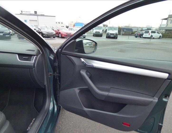 Škoda Octavia Kombi 2,0 l 110 kw