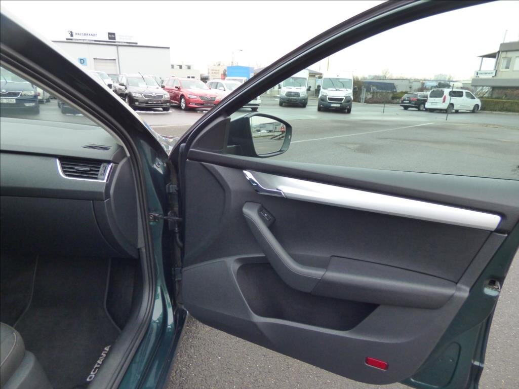 Škoda Octavia Kombi 2,0 l 110 kw