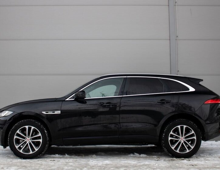 Jaguar F-Pace SUV 3,0 l 221 kw