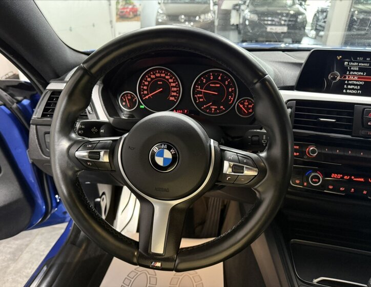 BMW Řada 4 Sedan / Limuzína 2,0 l 135 kw