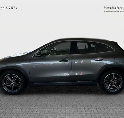 Mercedes-Benz GLA 7