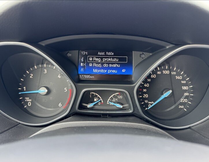 Ford Focus Hatchback 1,5 l 77 kw