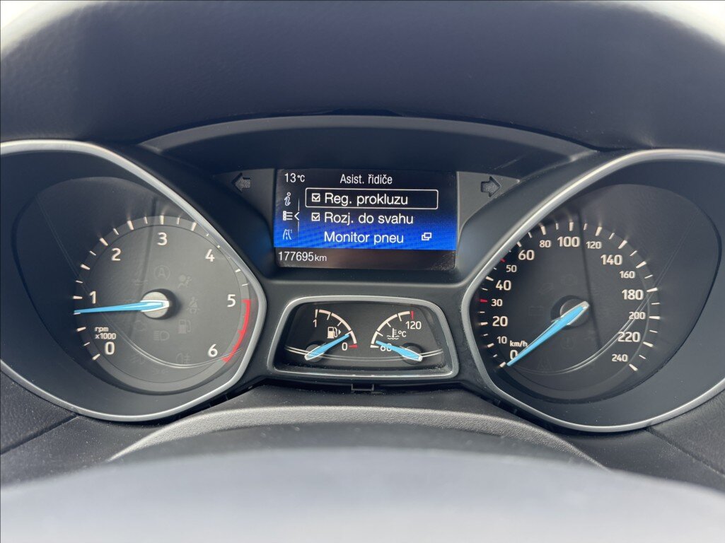 Ford Focus Hatchback 1,5 l 77 kw