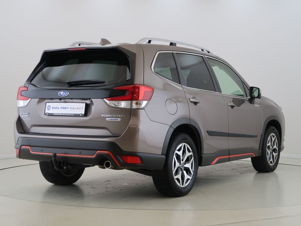 Subaru Forester SUV / Terénní 2,0 l 110 kw