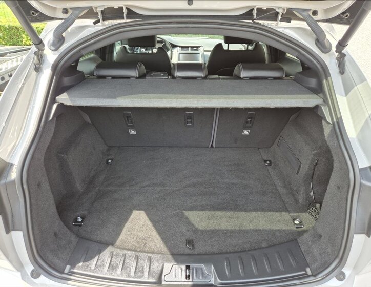 Jaguar E-Pace SUV 2,0 l 184 kw