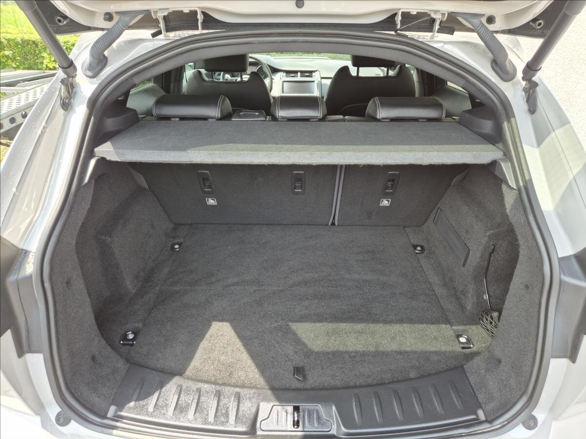 Jaguar E-Pace SUV 2,0 l 184 kw