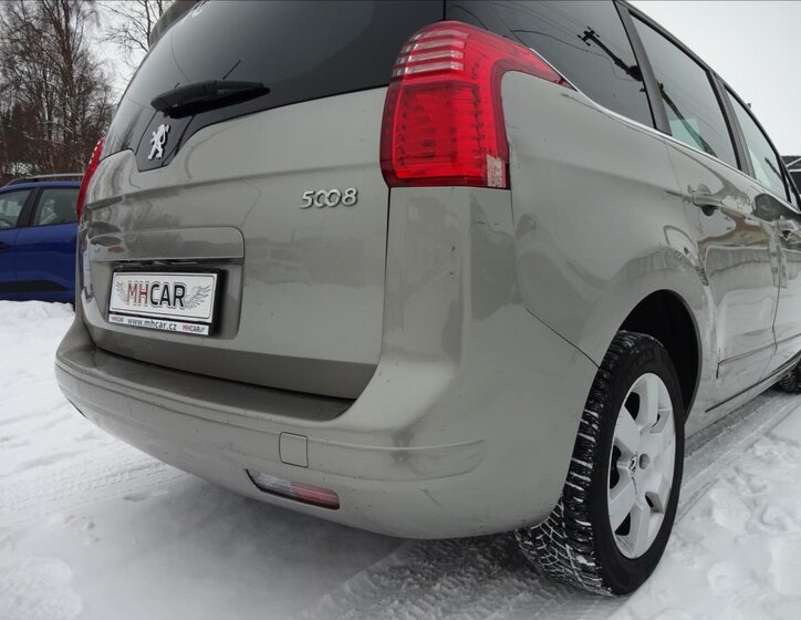 Peugeot 5008 MPV 1,6 l 115 kw